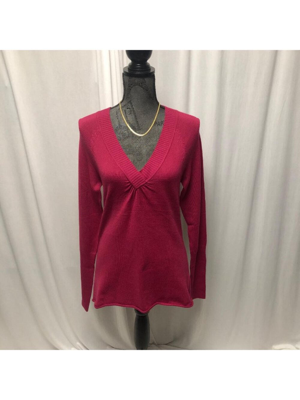 Take Out Sweater Womens Size Large Lux Pink Fuchsia V Neck Long Sleeve NEW